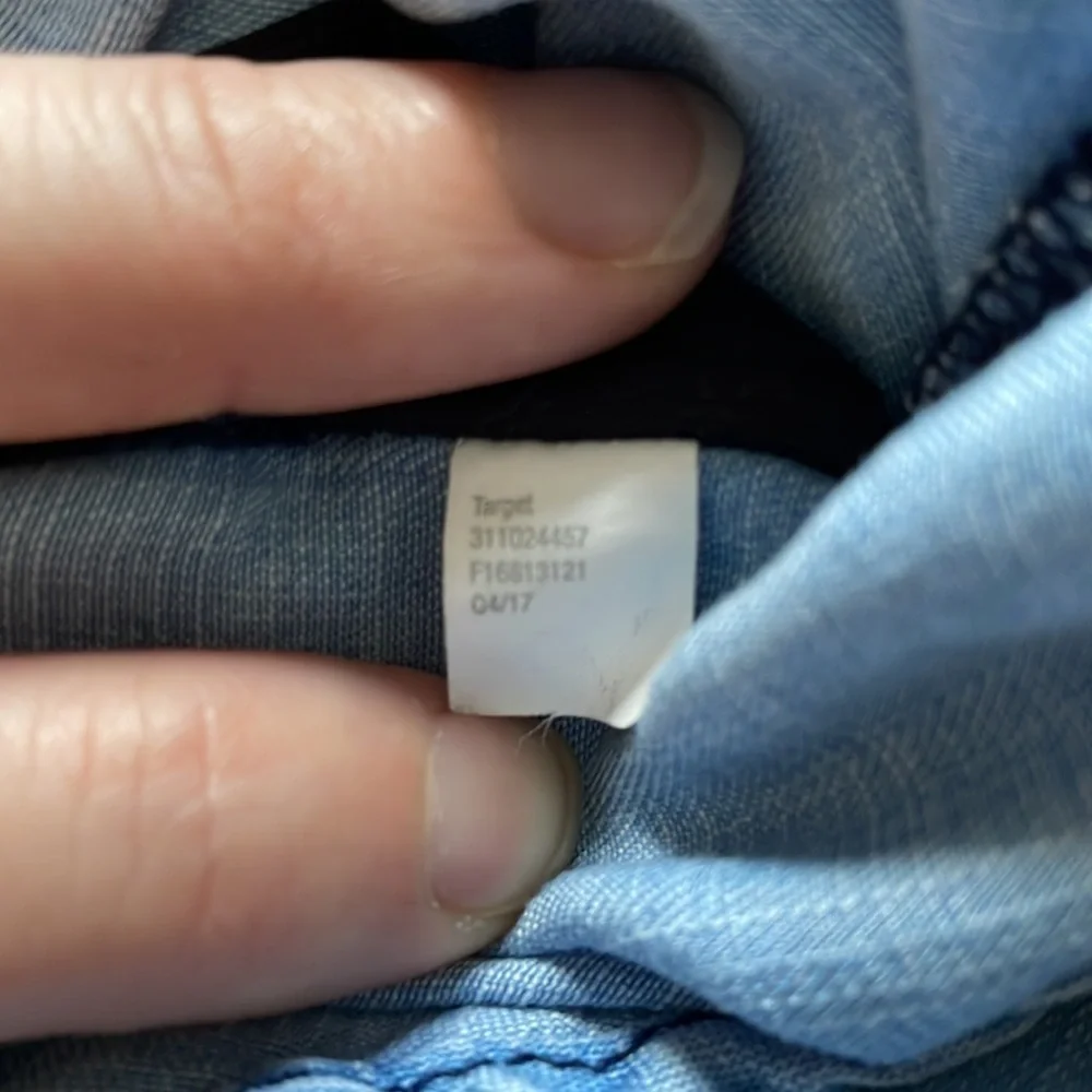 Who what wear denim blue off the shoulder blouse size M - Picture 6 of 8